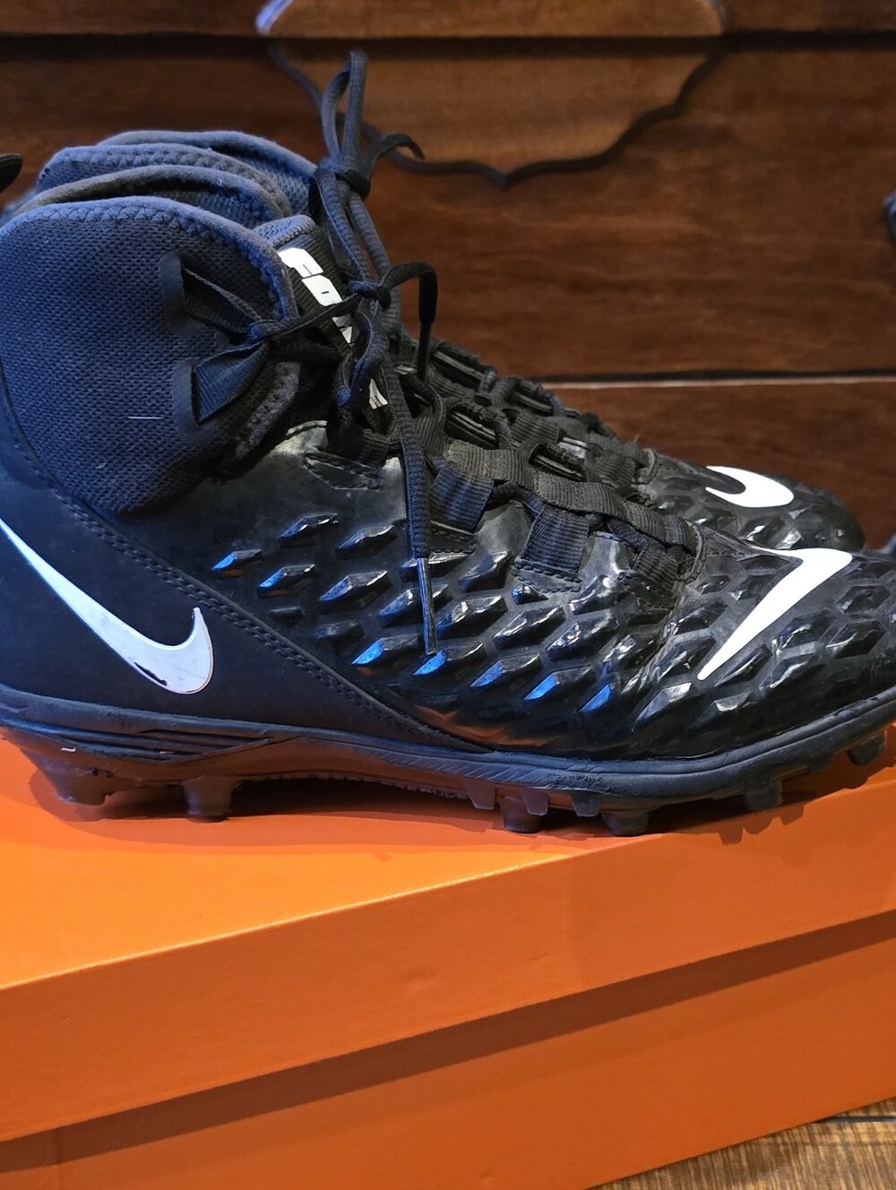 Nike Force Savage Pro 2 Football Cleats – Men's Size 8. These high-top football